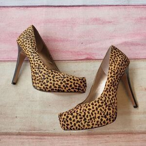 BCBG Generation Dalmation‎ Haircalf Parade Stiletto Heel Pumps Women's size 8M